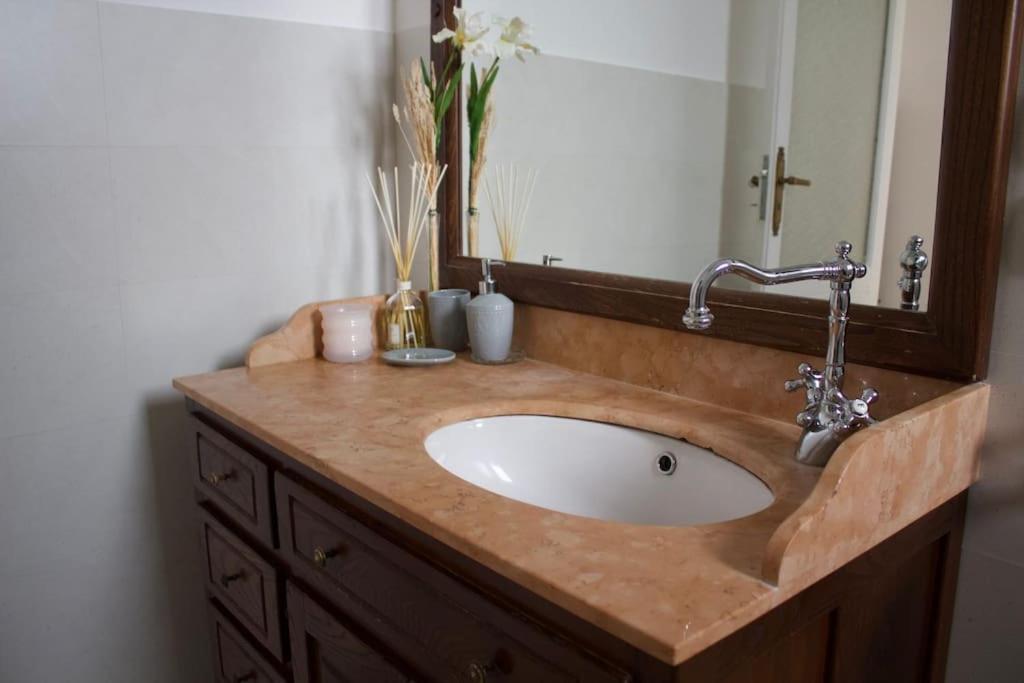Lux Domus Apartment Bari Bagian luar foto