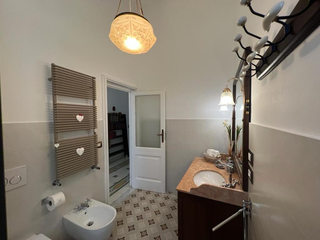 Lux Domus Apartment Bari Bagian luar foto